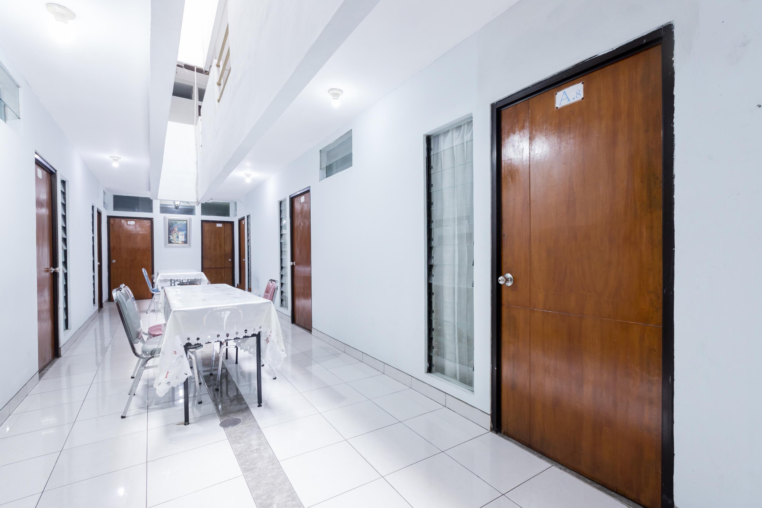 Hotel Super Oyo 1516 Cemara Gading Syariah Bogor Zewnętrze zdjęcie